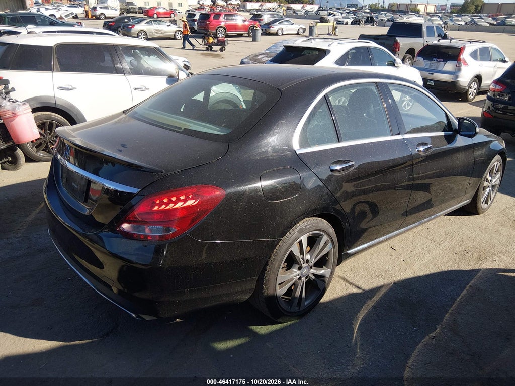 2016 Mercedes-Benz C 300 photo 4