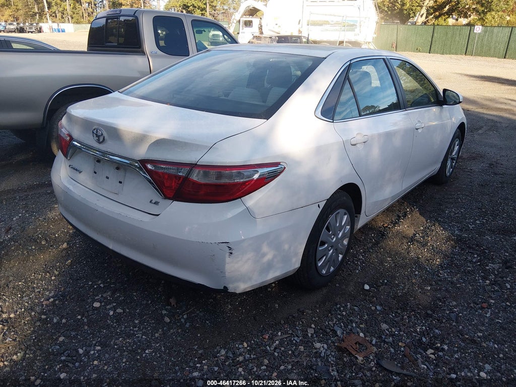 2017 Toyota Camry LE photo 4
