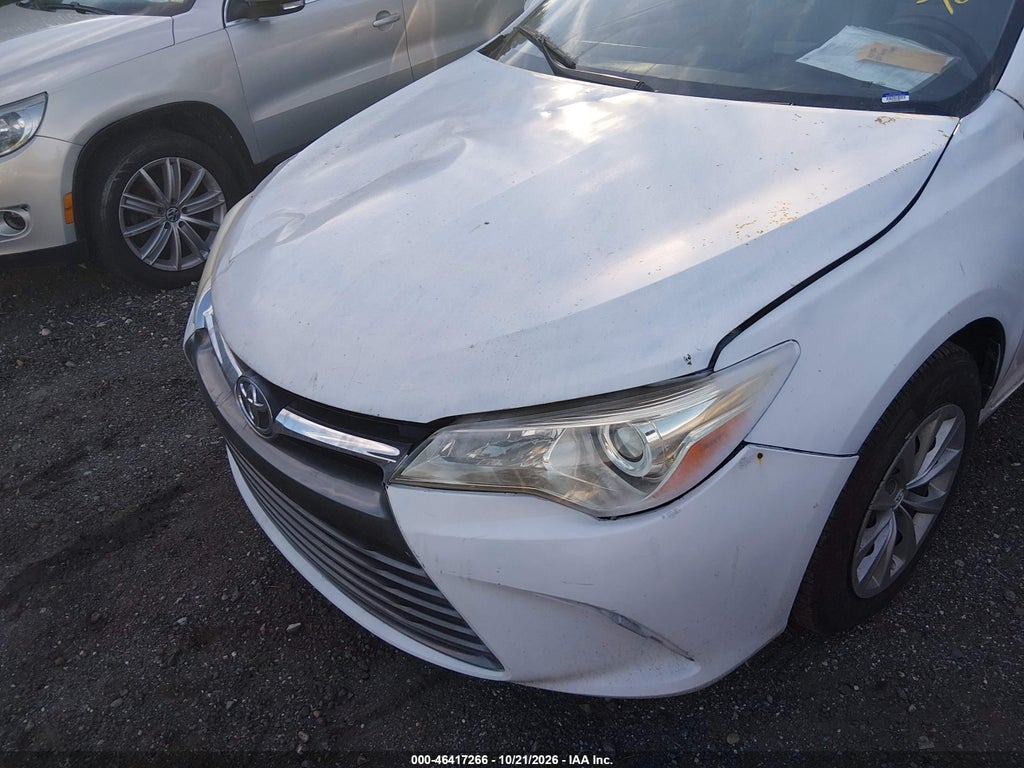 2017 Toyota Camry LE photo 6