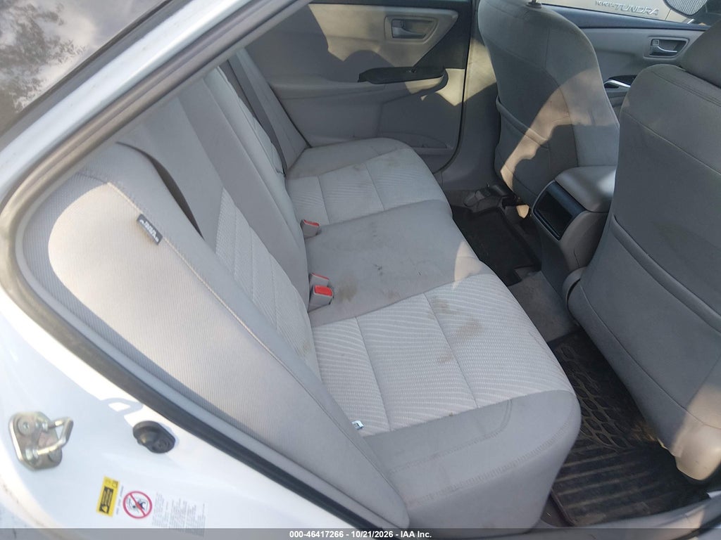 2017 Toyota Camry LE photo 8