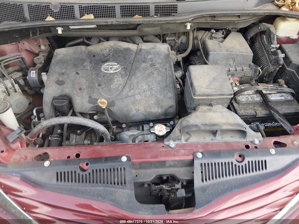 2017 Toyota Sienna LE 8 Passenger photo 10