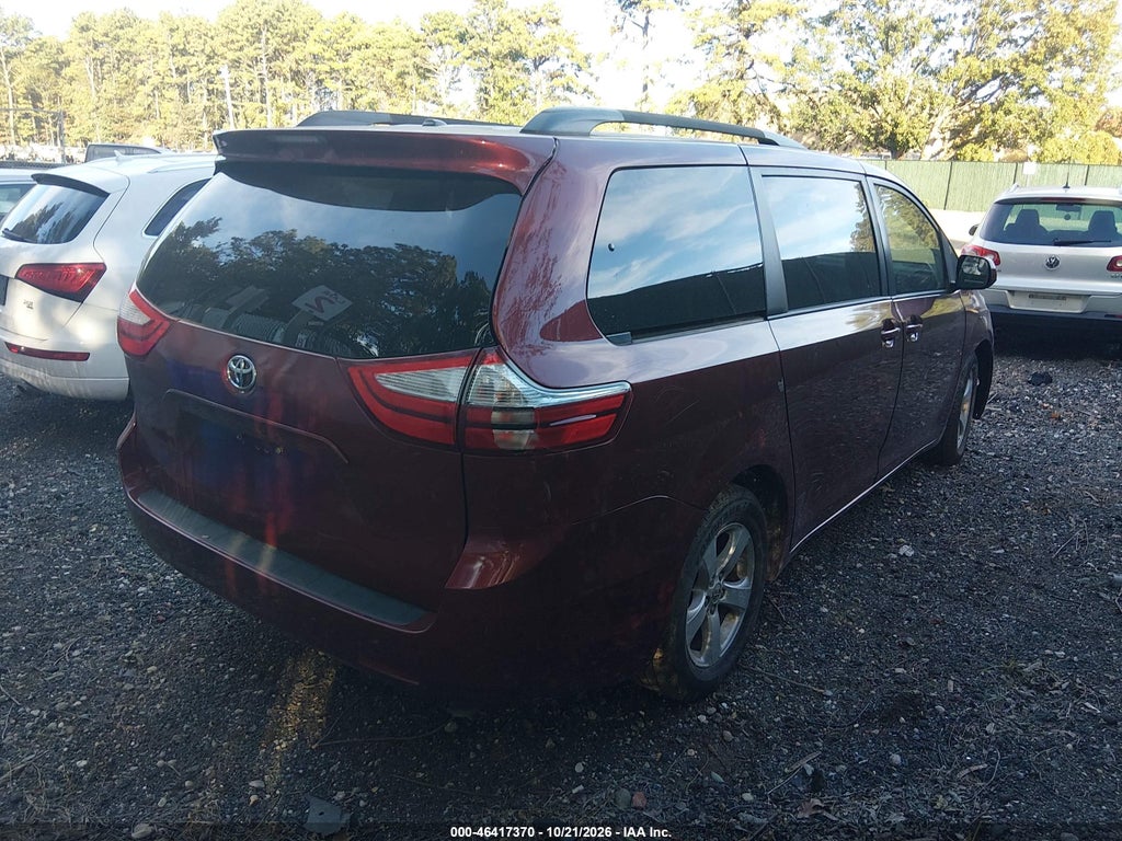 2017 Toyota Sienna LE 8 Passenger photo 4