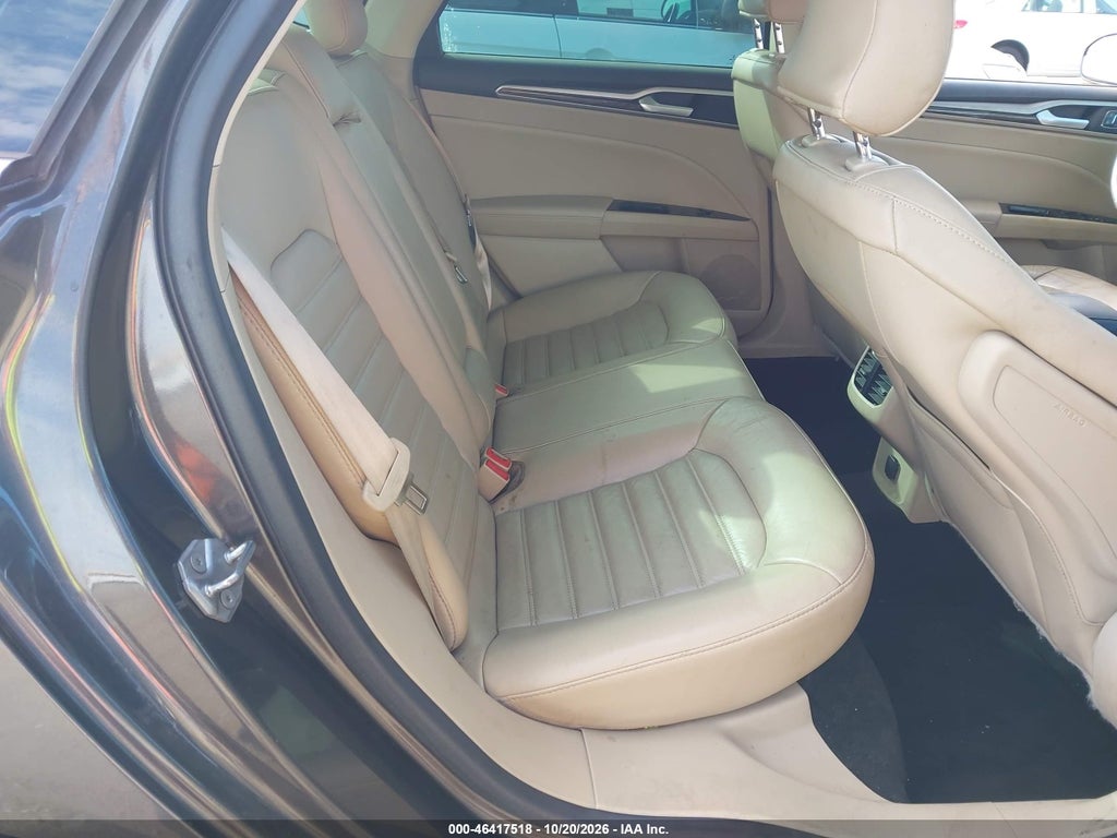 2016 Ford Fusion SE photo 8
