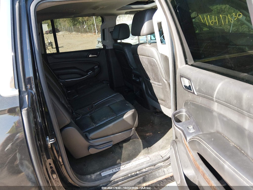 2015 Chevrolet Suburban 1500 LT photo 8