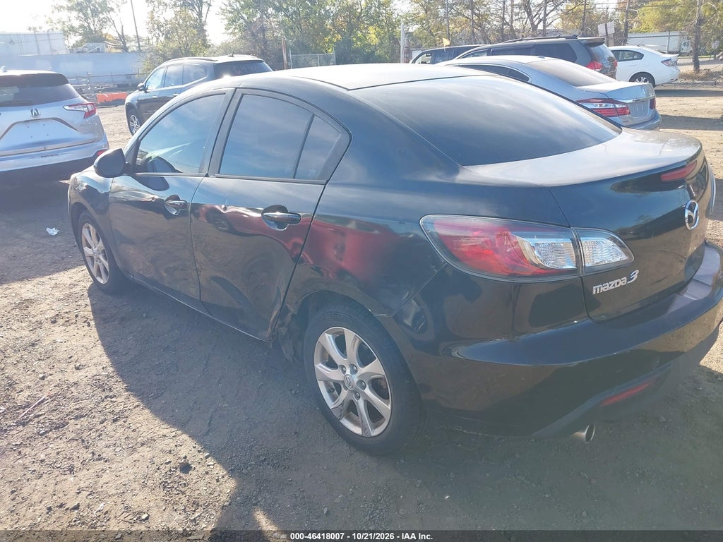 2010 Mazda MAZDA3 I Touring photo 3