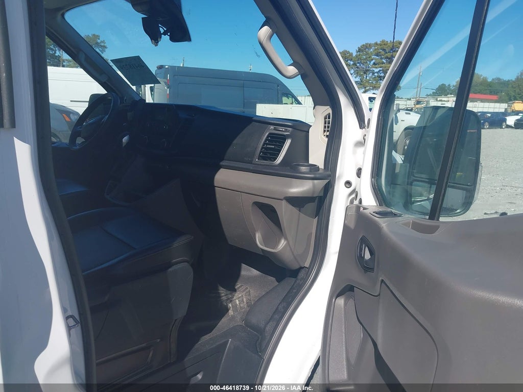 2020 Ford Transit-350 Cab photo 5