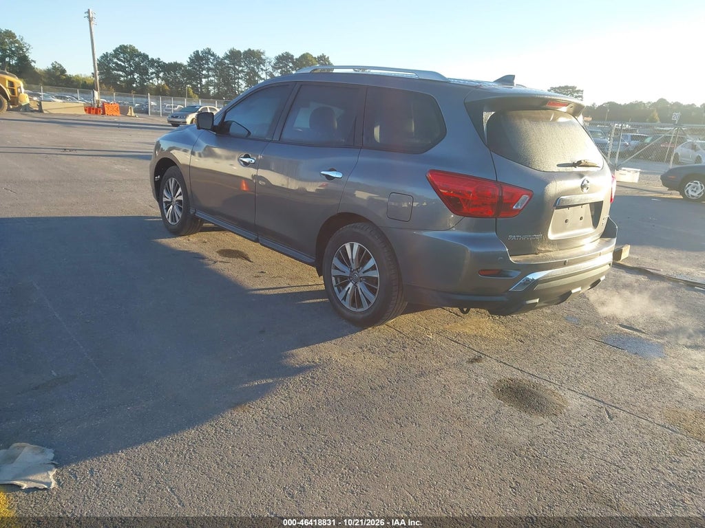 2019 Nissan Pathfinder SL photo 3