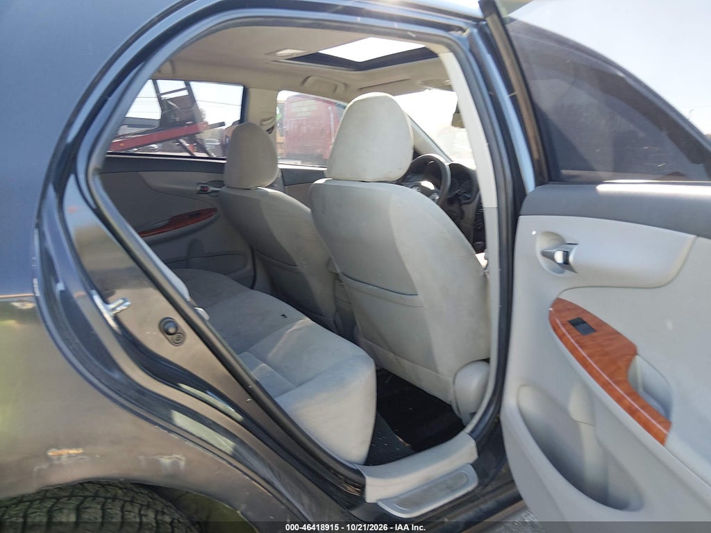 2009 Toyota Corolla XLE photo 8