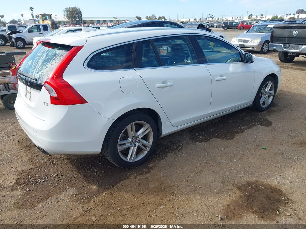 2015 Volvo V60 T5 Premier photo 4