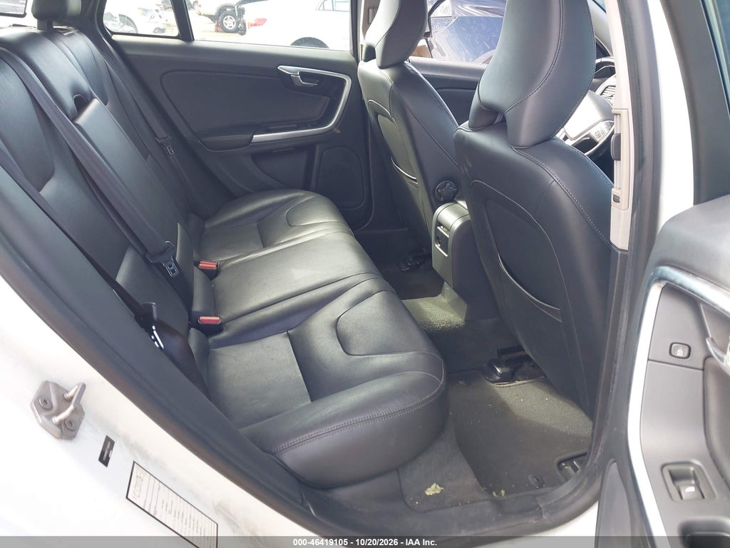 2015 Volvo V60 T5 Premier photo 8