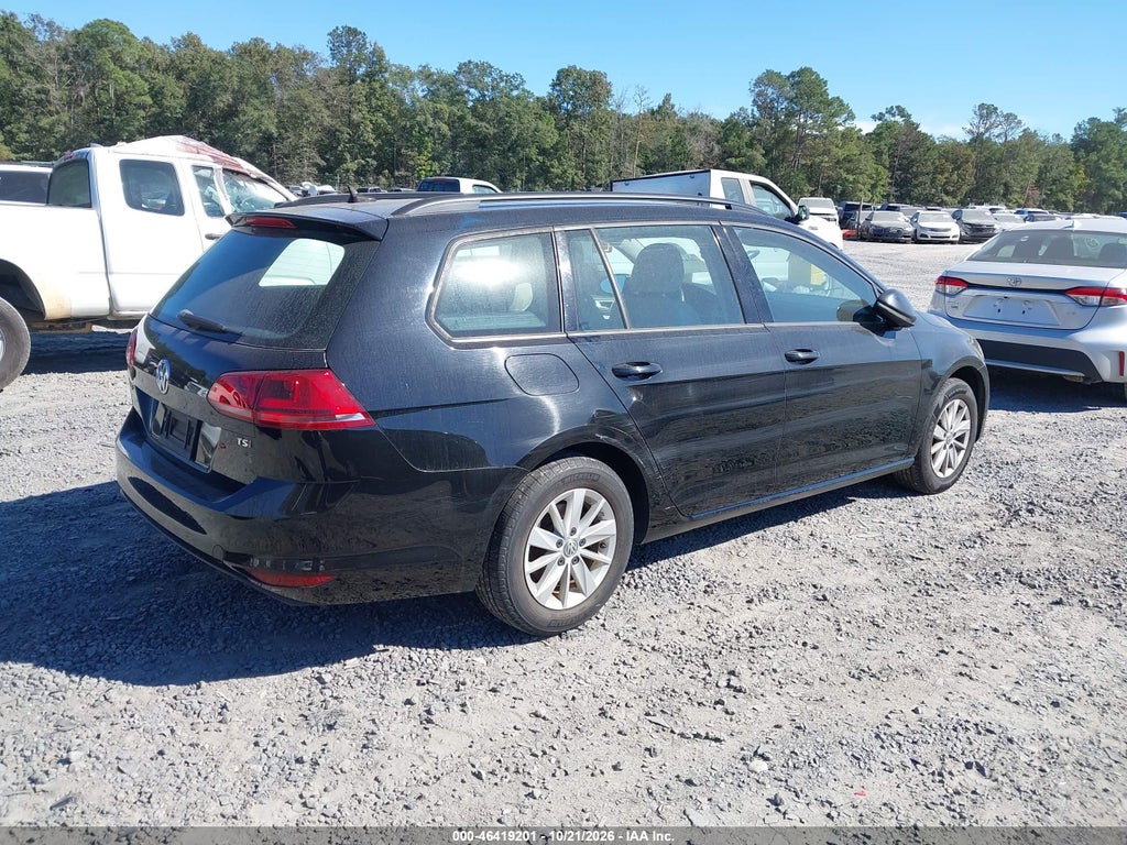 2016 Volkswagen Golf Sportwagen TSI S 4-Door photo 4