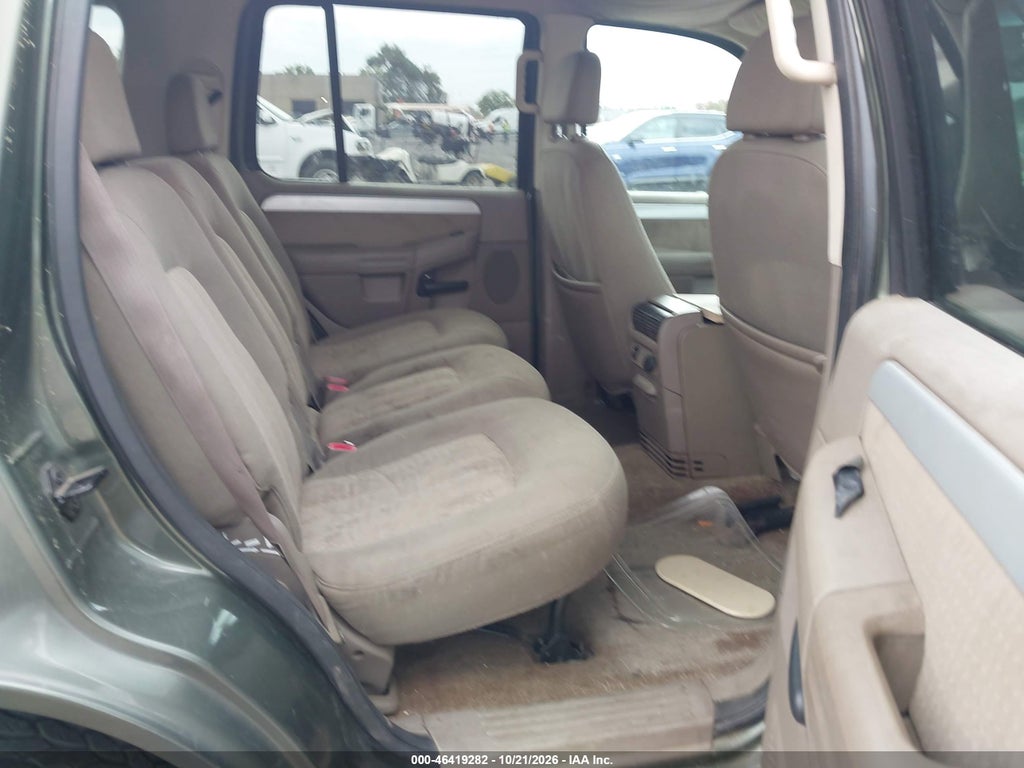 2002 Mercury Mountaineer photo 8