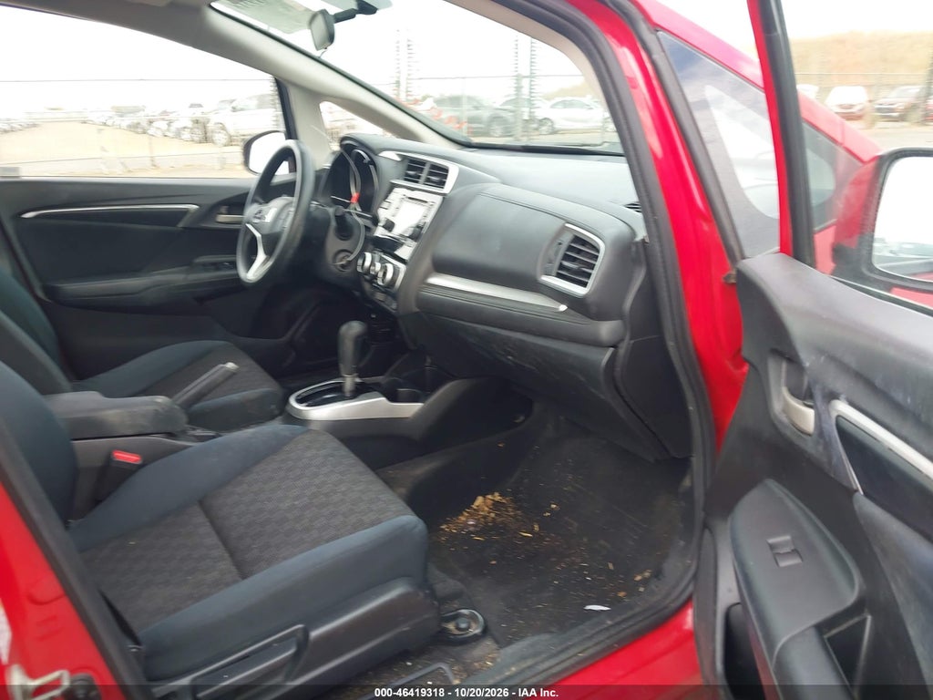 2016 Honda Fit LX photo 5