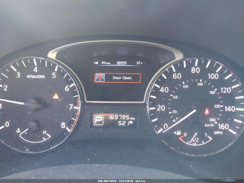 2013 Nissan Pathfinder SV photo 7