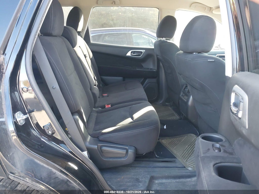 2013 Nissan Pathfinder SV photo 8