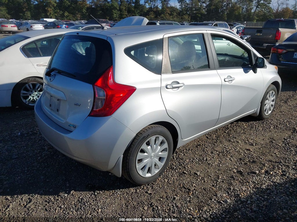 2014 Nissan Versa Note SV photo 4