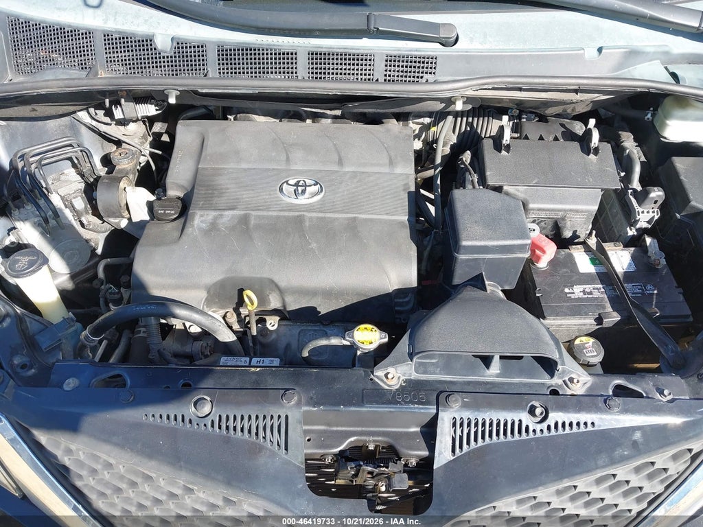 2015 Toyota Sienna SE 8 Passenger photo 10
