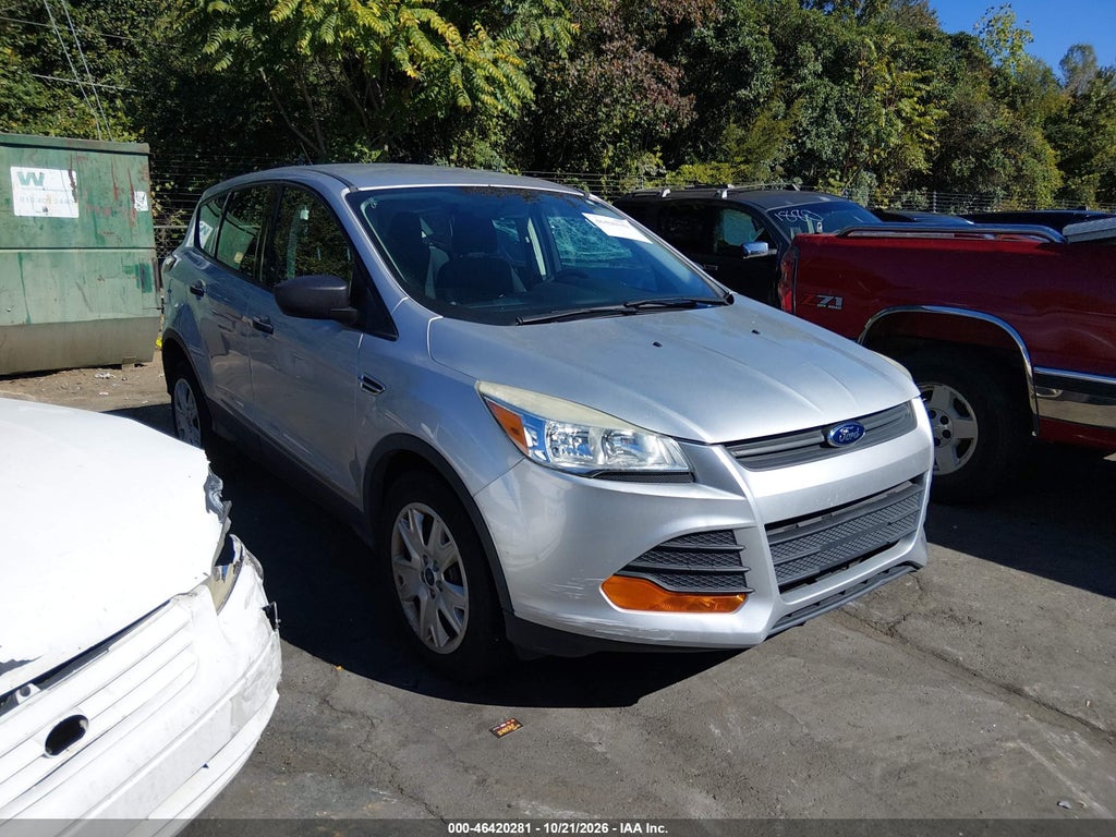 2015 Ford Escape S photo 1
