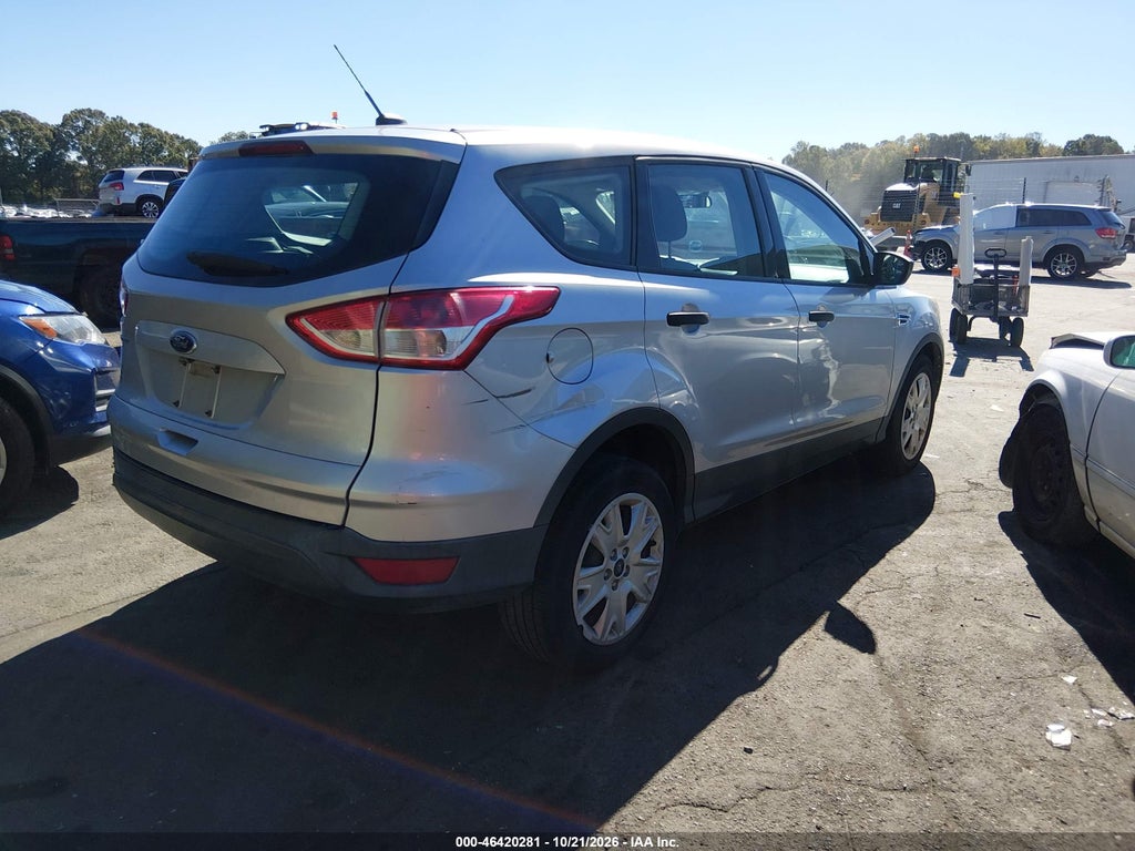 2015 Ford Escape S photo 4