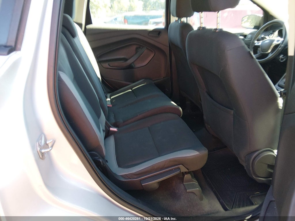 2015 Ford Escape S photo 8