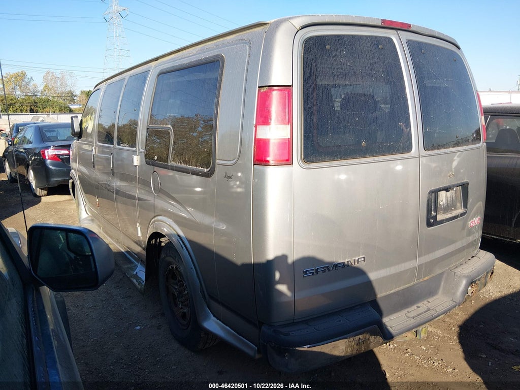 2003 GMC Savana Cutaway Standard/Standard W/C7L/C7N photo 3