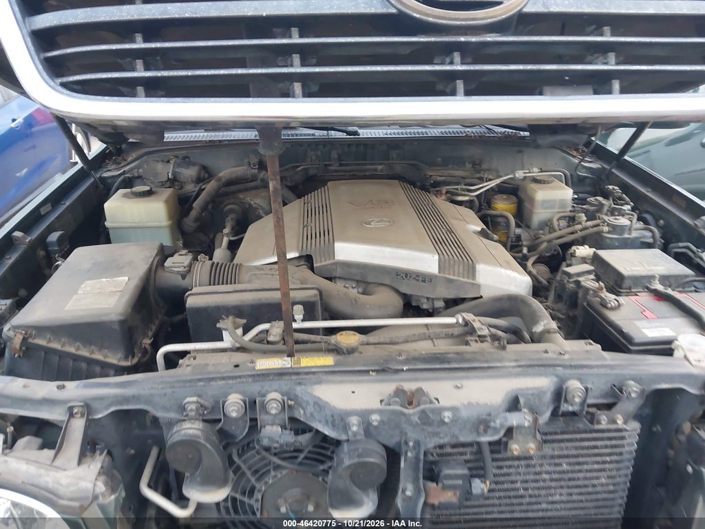 2000 Lexus LX 470 photo 10