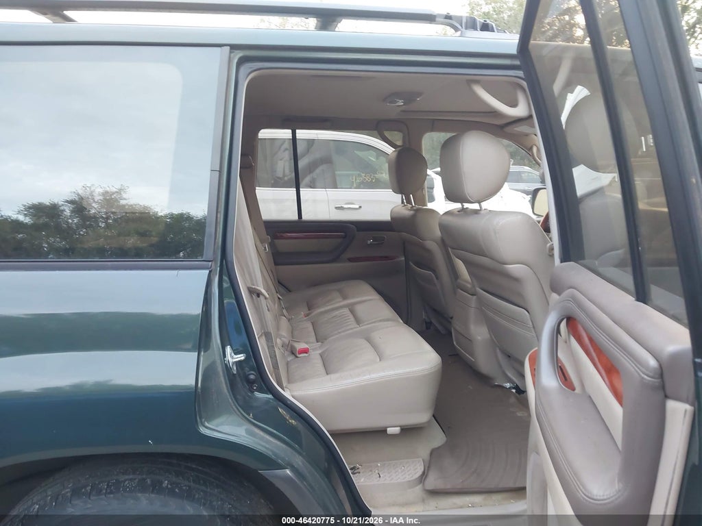 2000 Lexus LX 470 photo 8
