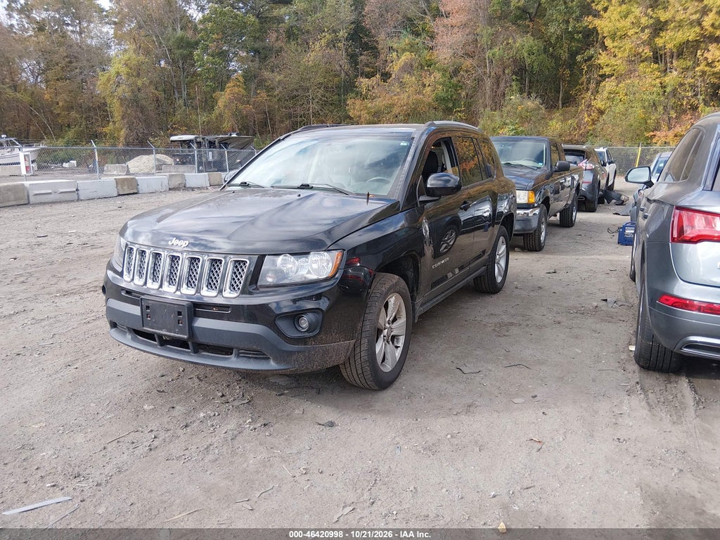 2016 Jeep Compass Latitude photo 2