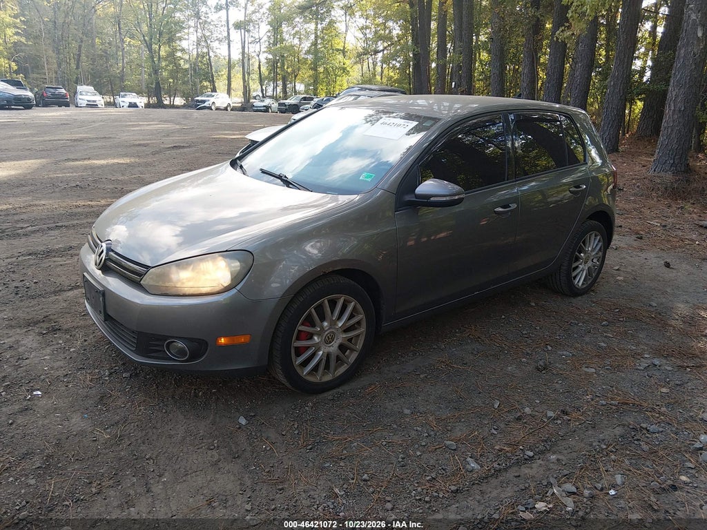 2013 Volkswagen Golf 2.0L TDI 4-Door photo 2