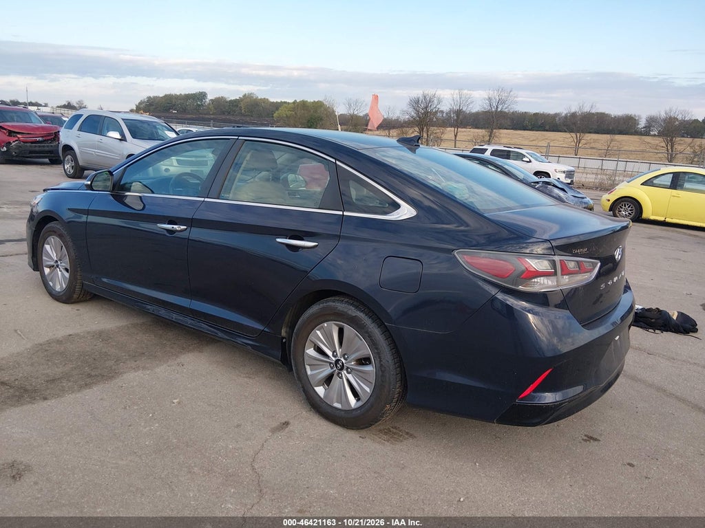 2018 Hyundai Sonata Hybrid SE photo 3