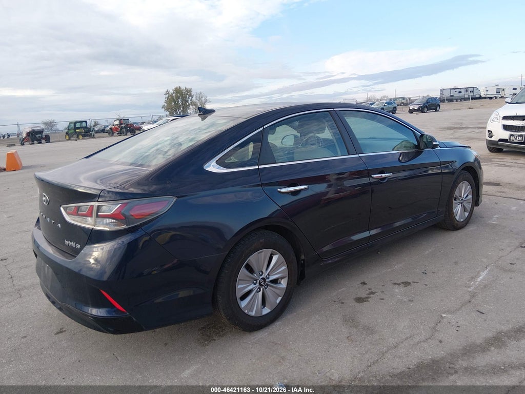 2018 Hyundai Sonata Hybrid SE photo 4