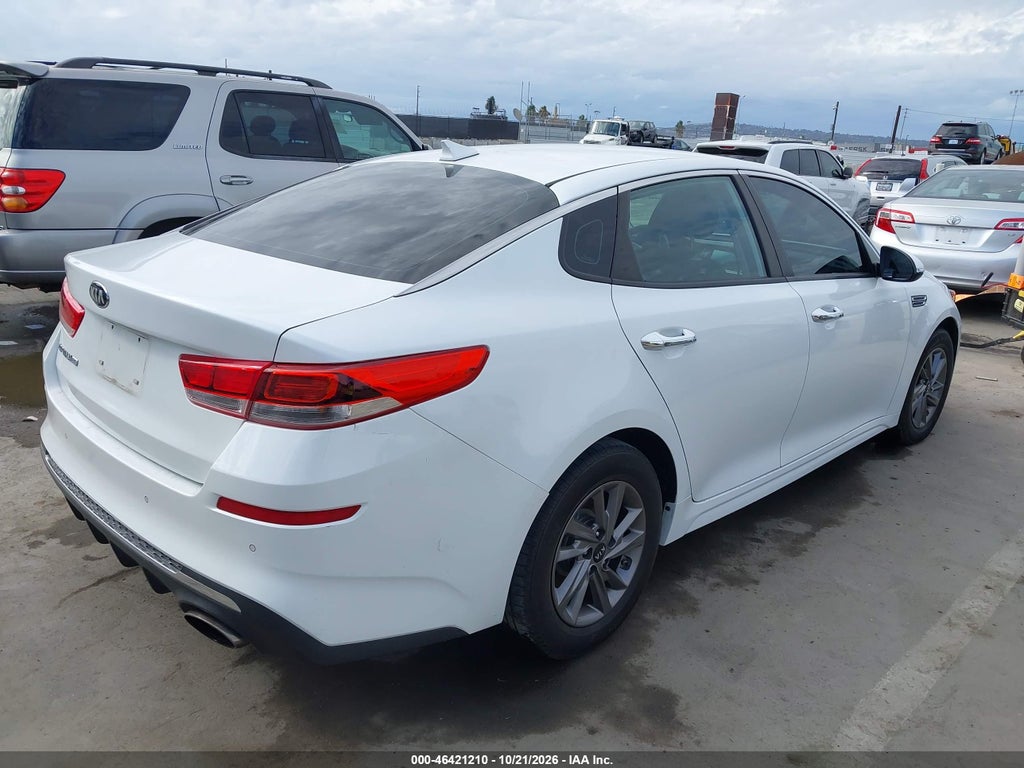 2020 Kia Optima LX photo 4