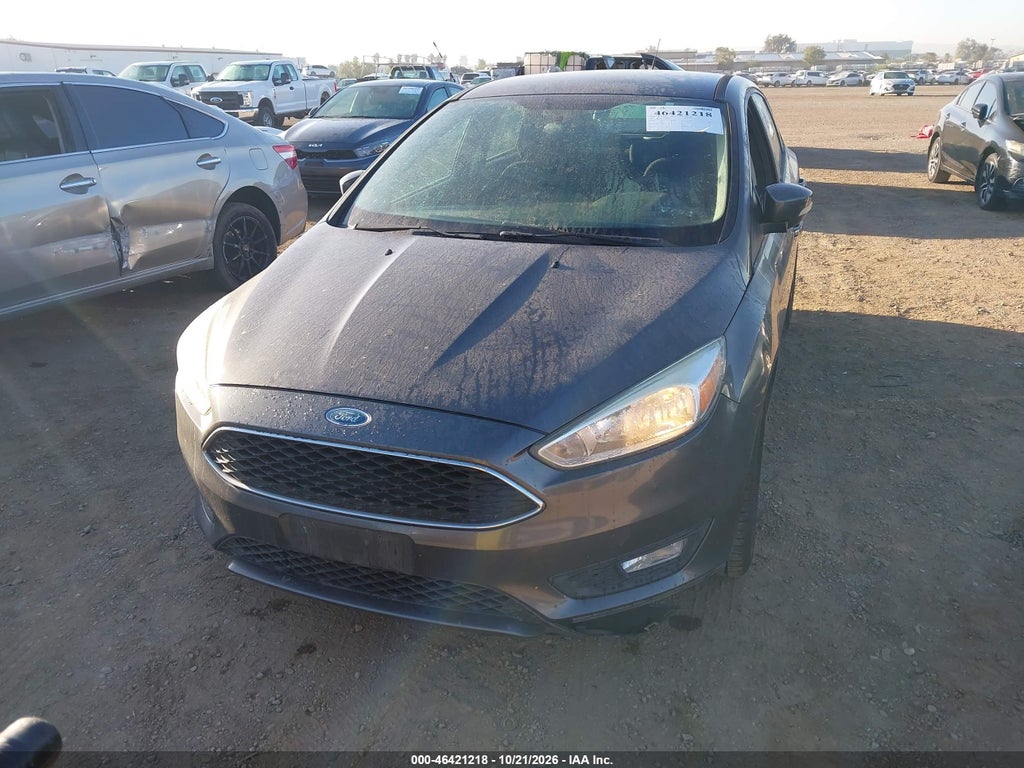 2016 Ford Focus SE photo 6
