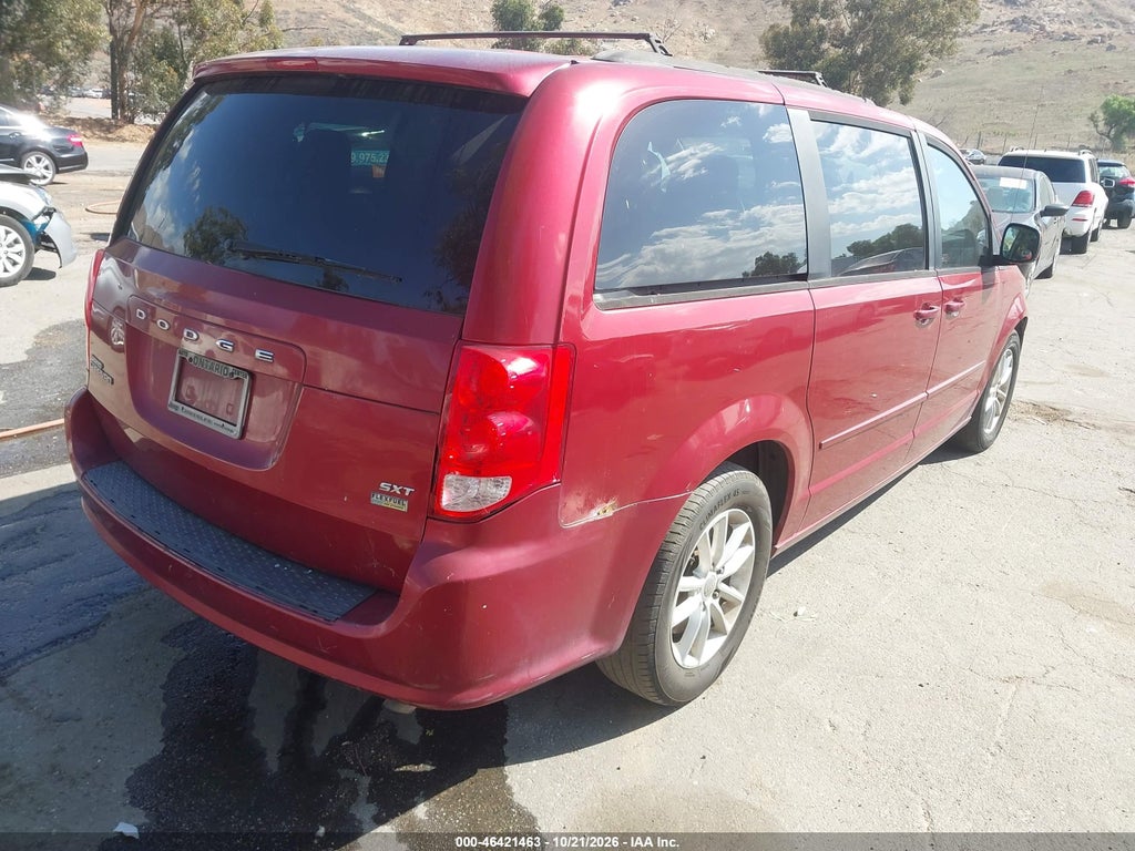 2014 Dodge Grand Caravan SXT photo 4