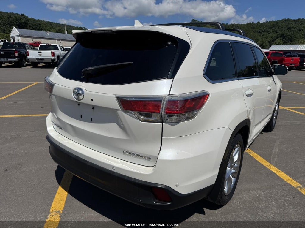 2014 Toyota Highlander Limited Platinum V6 photo 4