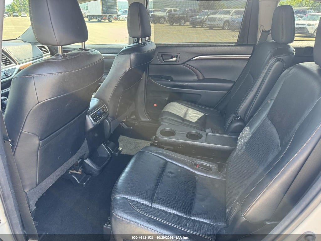 2014 Toyota Highlander Limited Platinum V6 photo 8