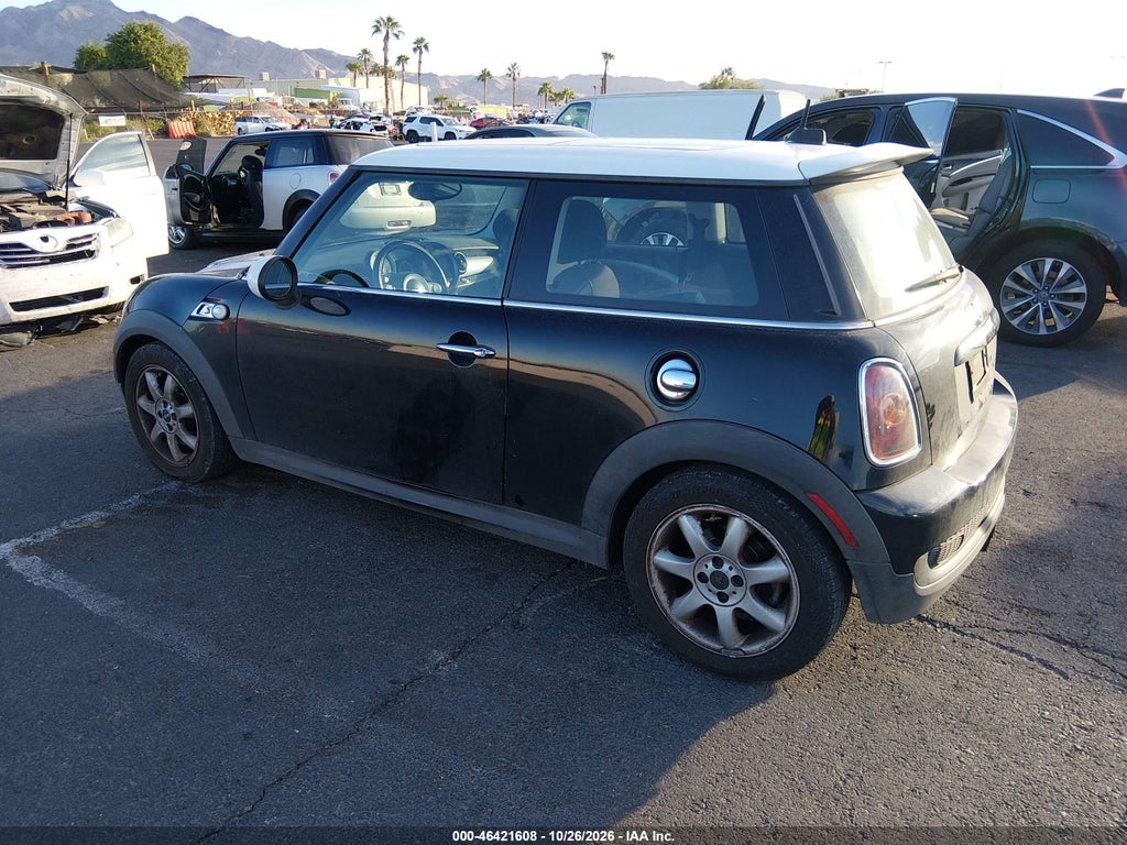2010 Mini Cooper S photo 3