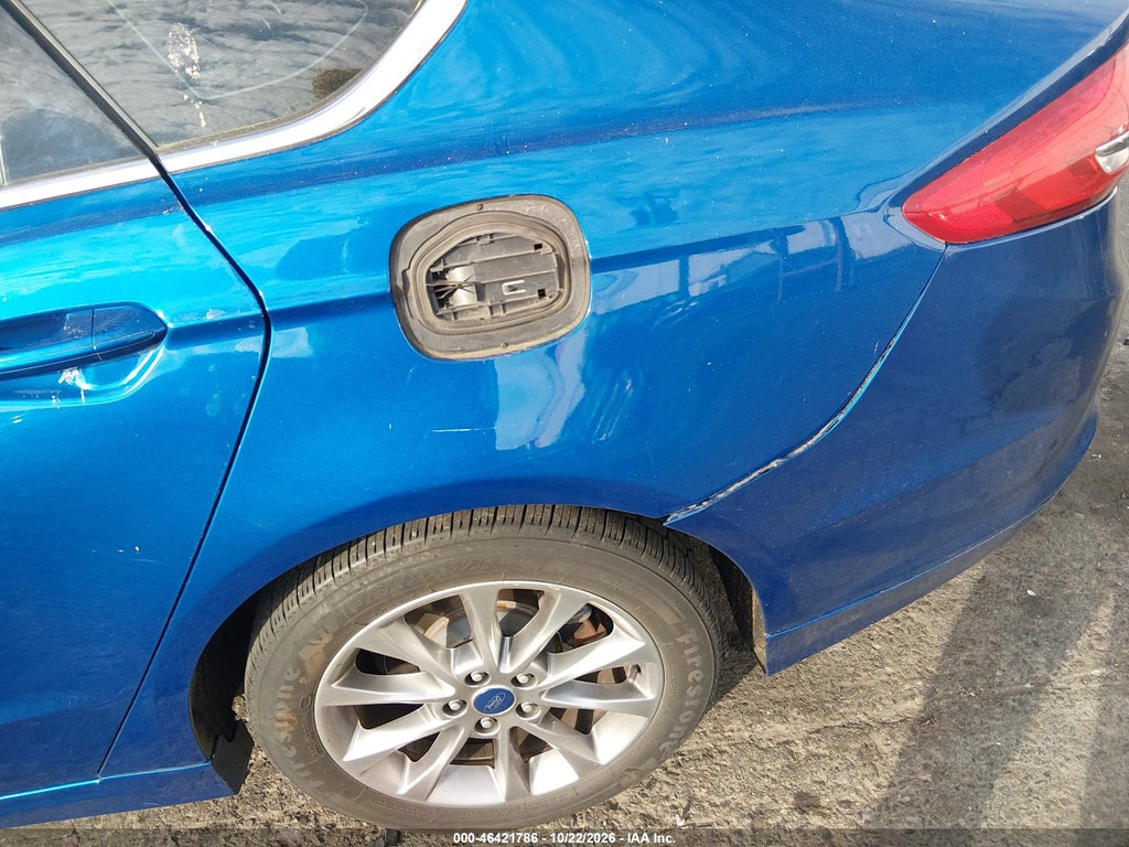 2017 Ford Fusion Hybrid SE photo 6