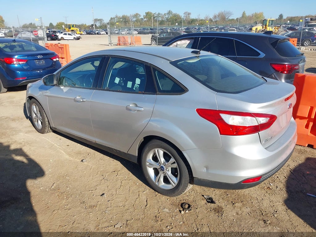 2013 Ford Focus SE photo 3