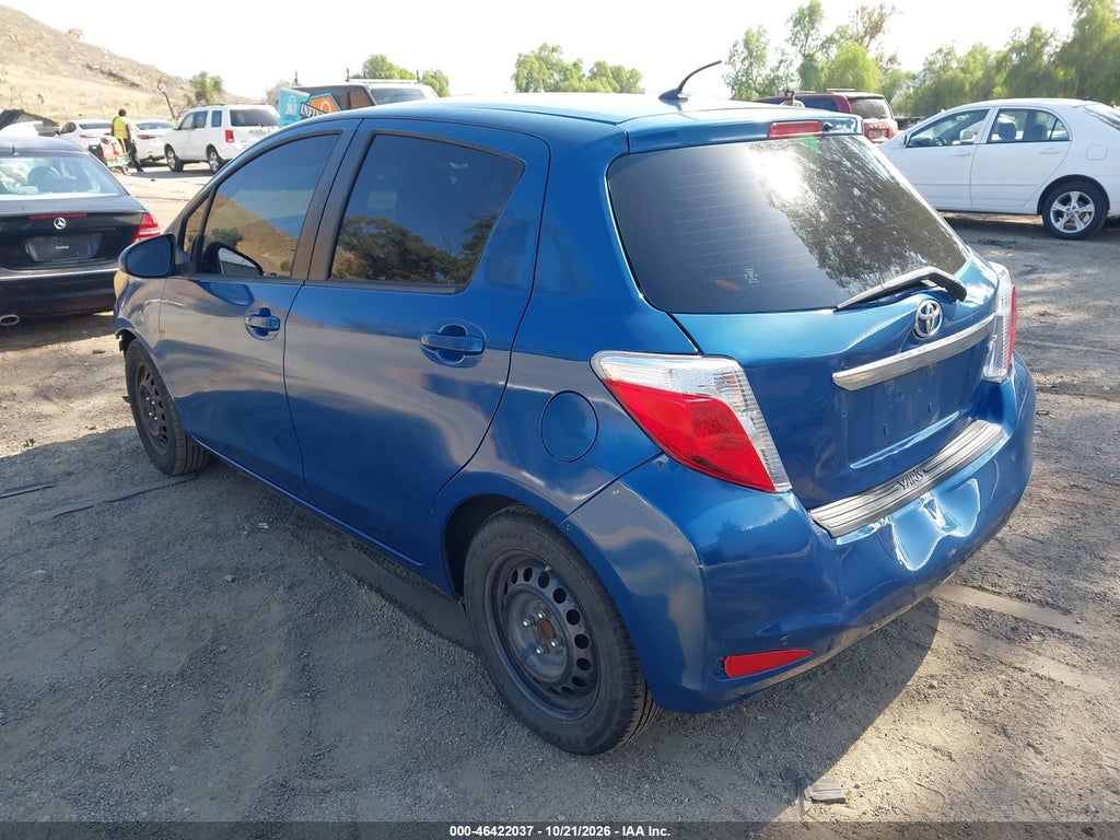 2012 Toyota Yaris LE photo 3