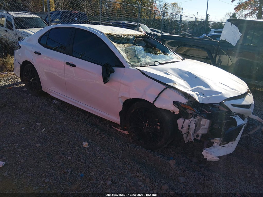 TOYOTA CAMRY 2022