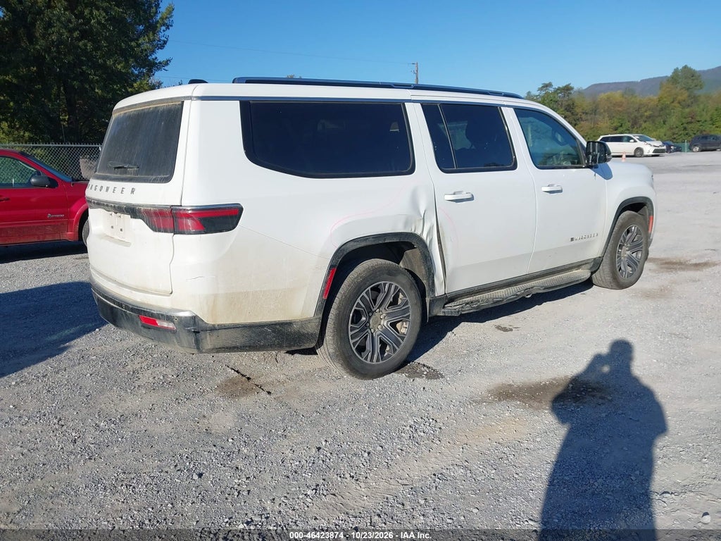 2025 Jeep Wagoneer L Series II 4X4 photo 4