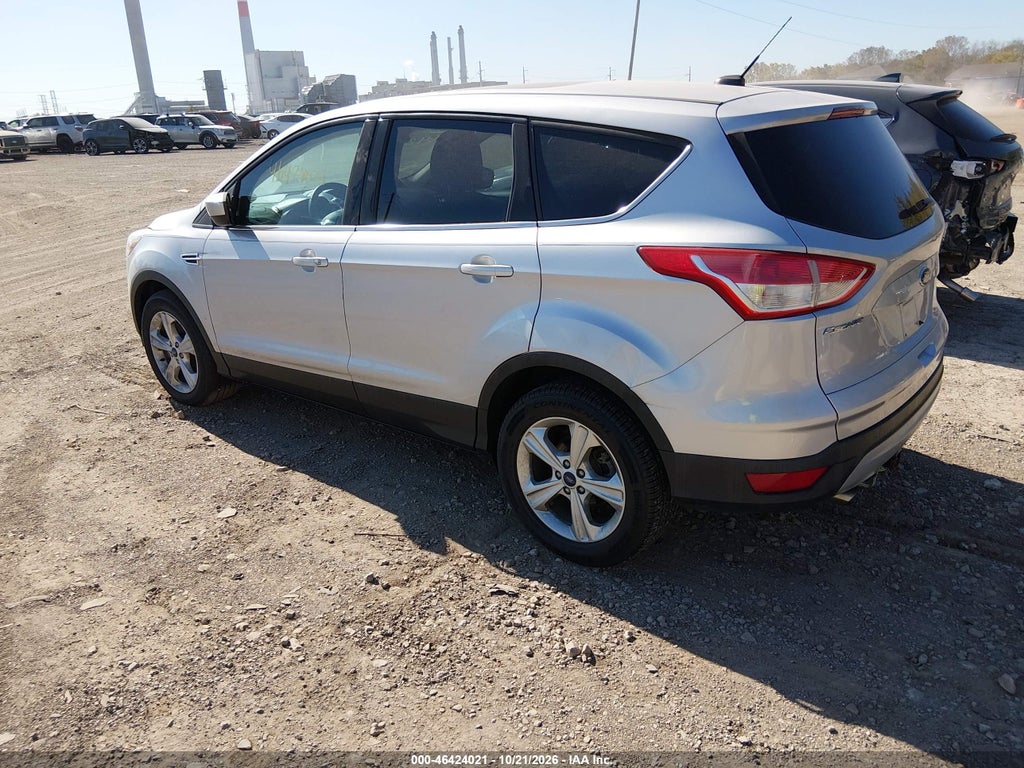 2015 Ford Escape SE photo 3