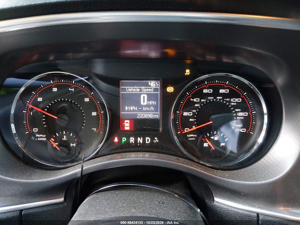 2011 Dodge Charger photo 7