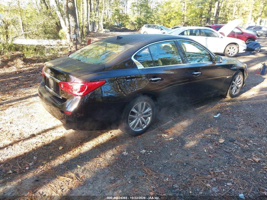 2016 Infiniti Q50 3.0T Premium photo 4