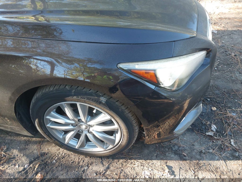 2016 Infiniti Q50 3.0T Premium photo 6