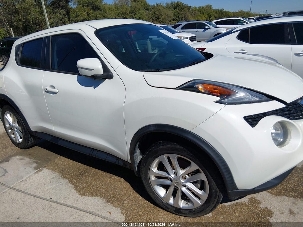 2017 Nissan Juke S photo 1