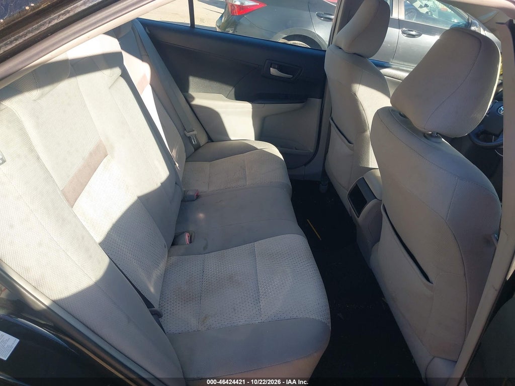 2013 Toyota Camry LE photo 8
