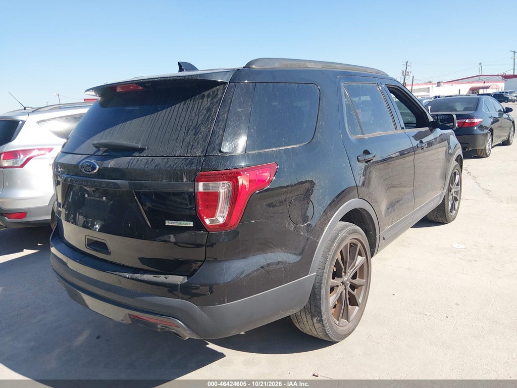 2017 Ford Explorer XLT photo 4