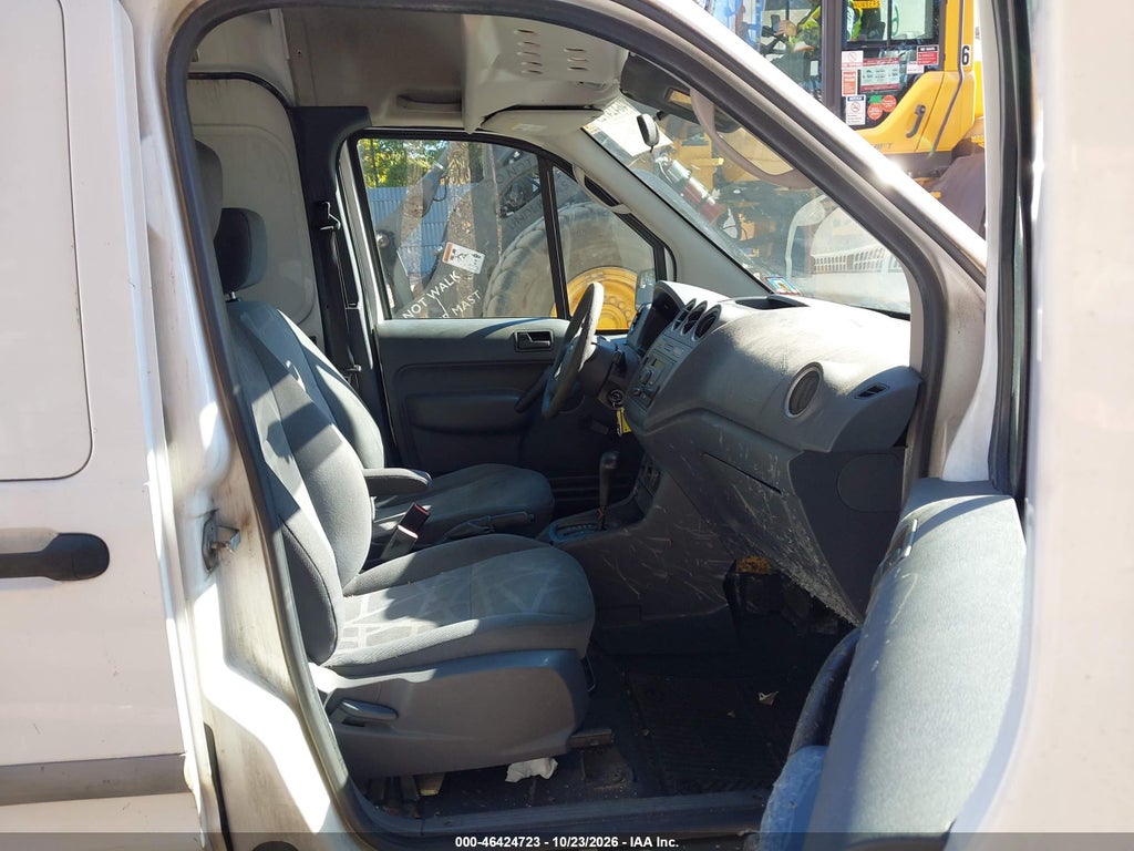 2011 Ford Transit Connect XL photo 5